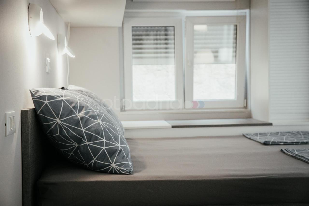 Modern Duplex Studio Tommy Макарска Экстерьер фото